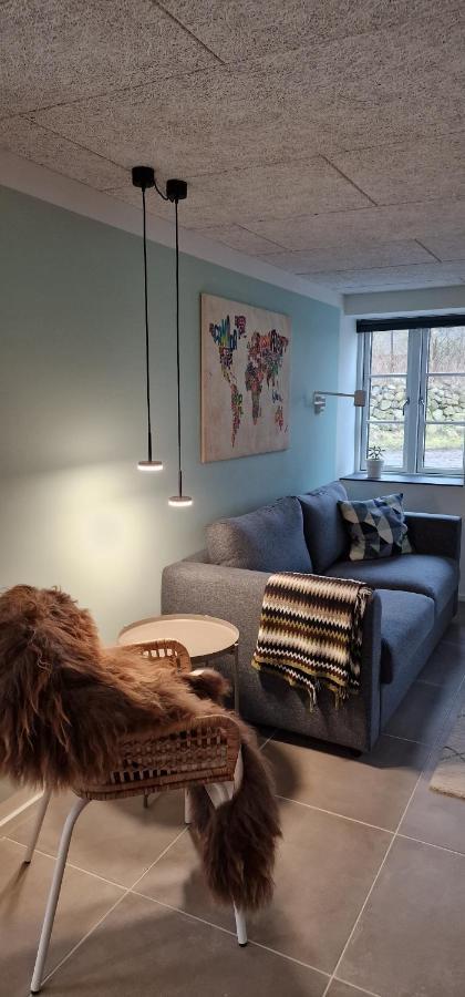 Knebel Hos Molsgaarden Bed & Breakfast エクステリア 写真